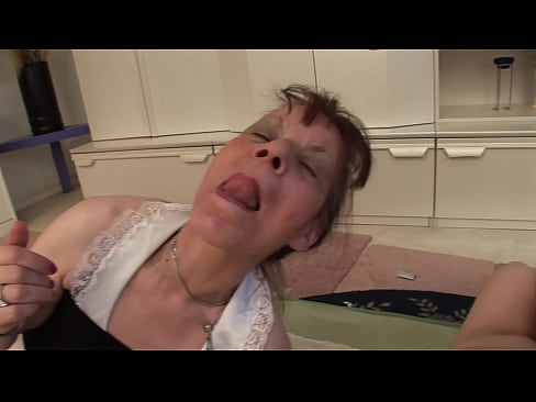 ❤️ To bestemødre og en bestefar har en trekant ❌ Porno vk hos oss ❌️❤
